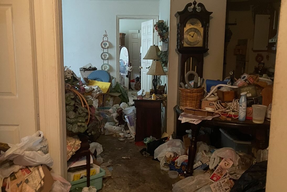 Entryway before renovation